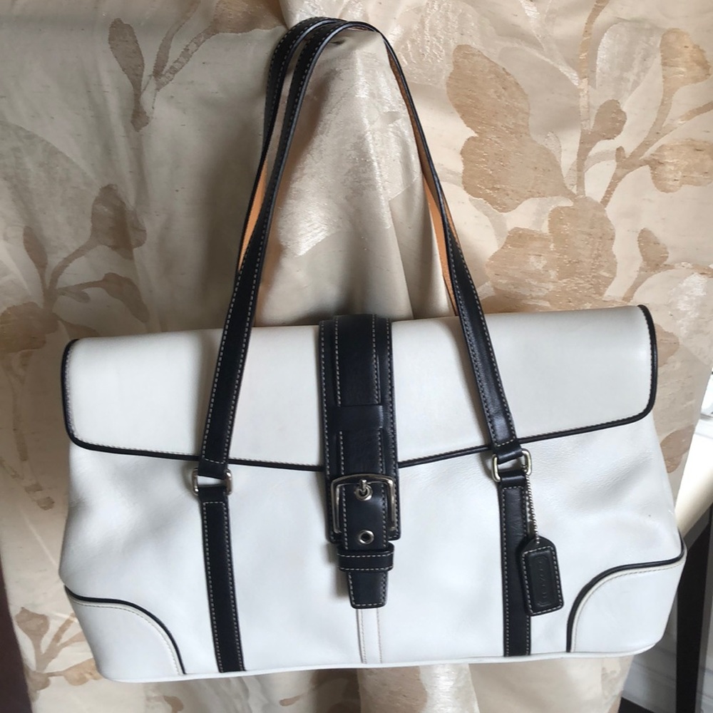 COACH  SATCHEL LEATHER BAG
